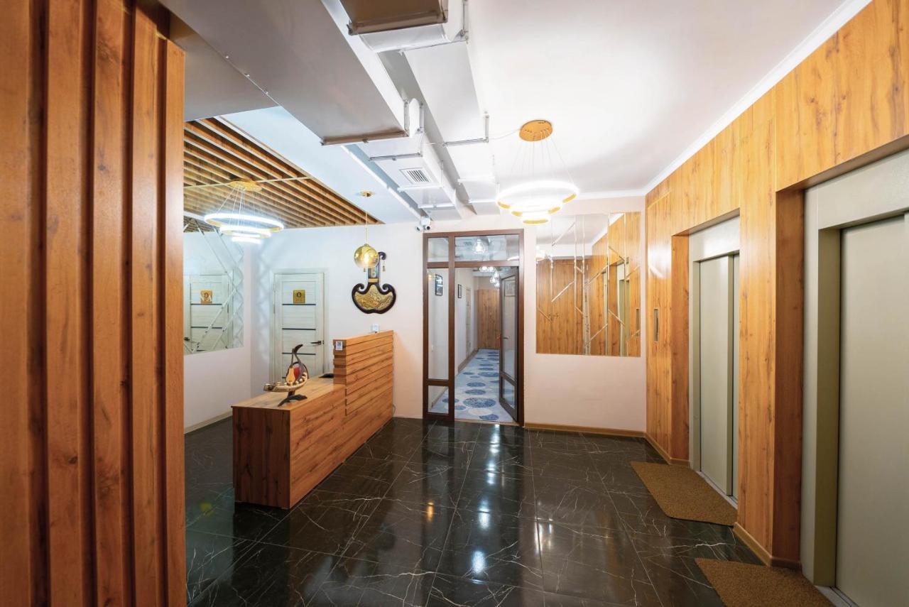 Kaganat Hostel Bishkek Ngoại thất bức ảnh