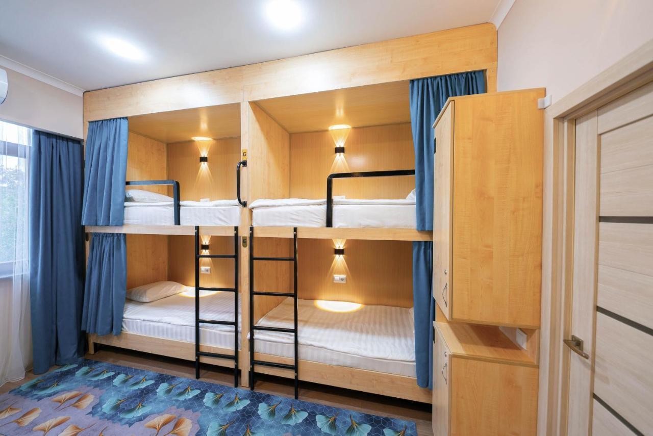 Kaganat Hostel Bishkek Ngoại thất bức ảnh