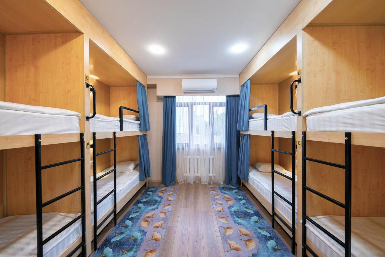 Kaganat Hostel Bishkek Ngoại thất bức ảnh