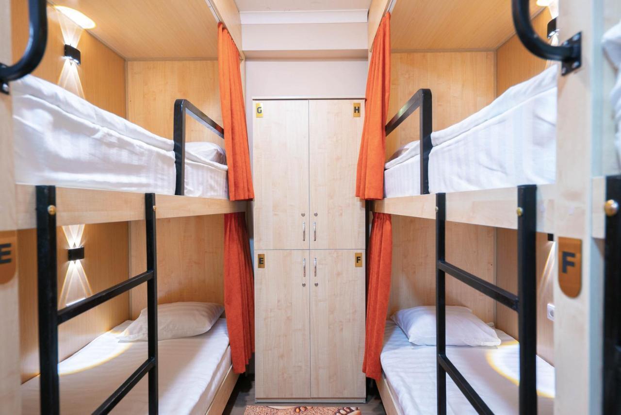 Kaganat Hostel Bishkek Ngoại thất bức ảnh