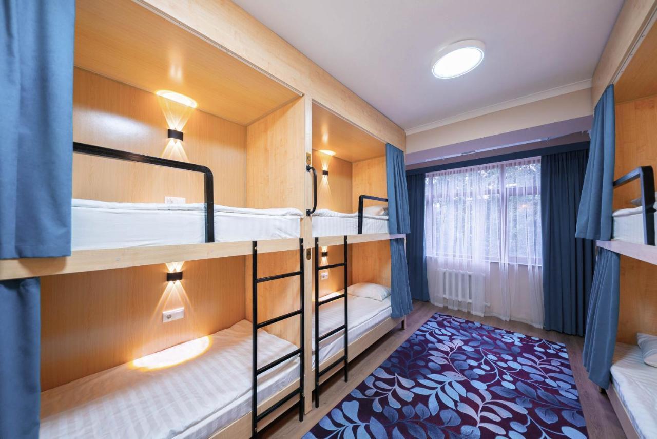 Kaganat Hostel Bishkek Ngoại thất bức ảnh
