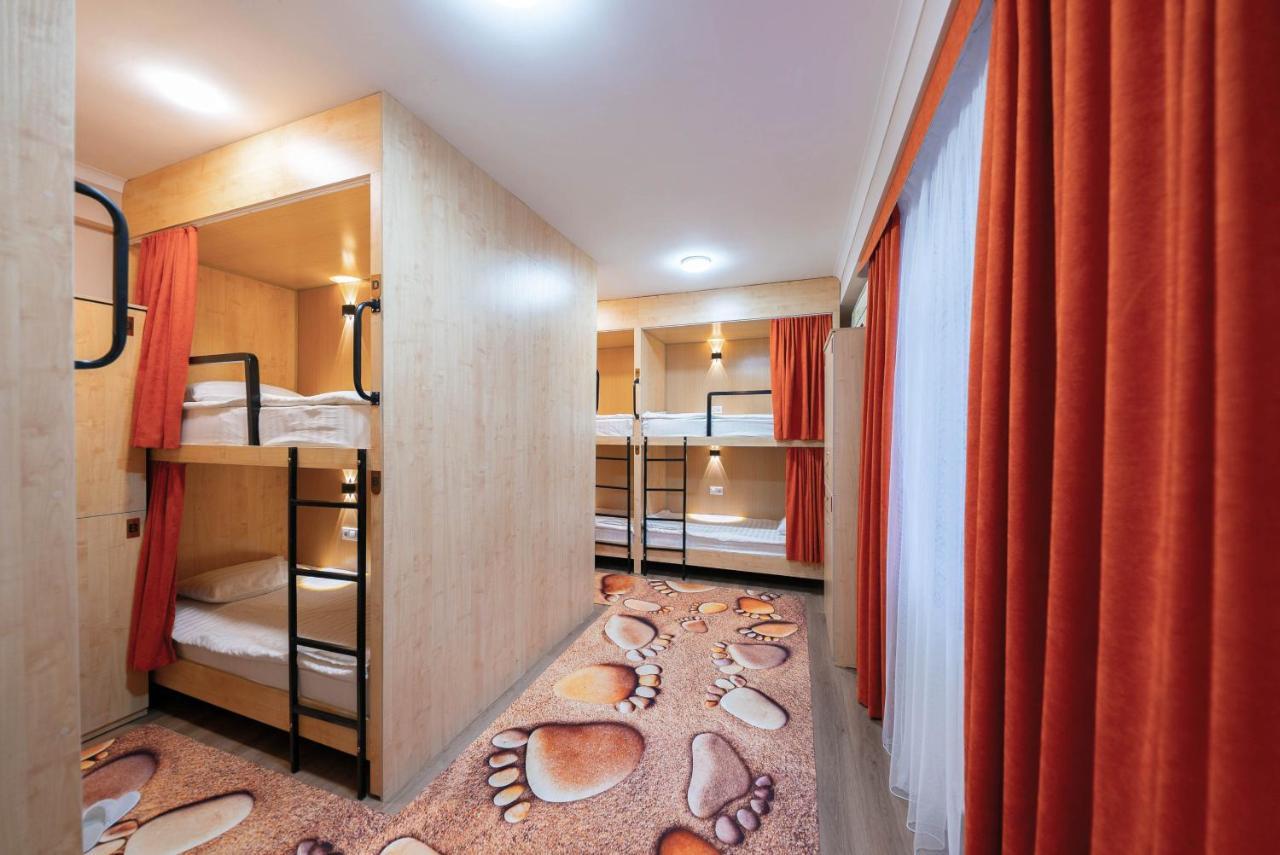 Kaganat Hostel Bishkek Ngoại thất bức ảnh