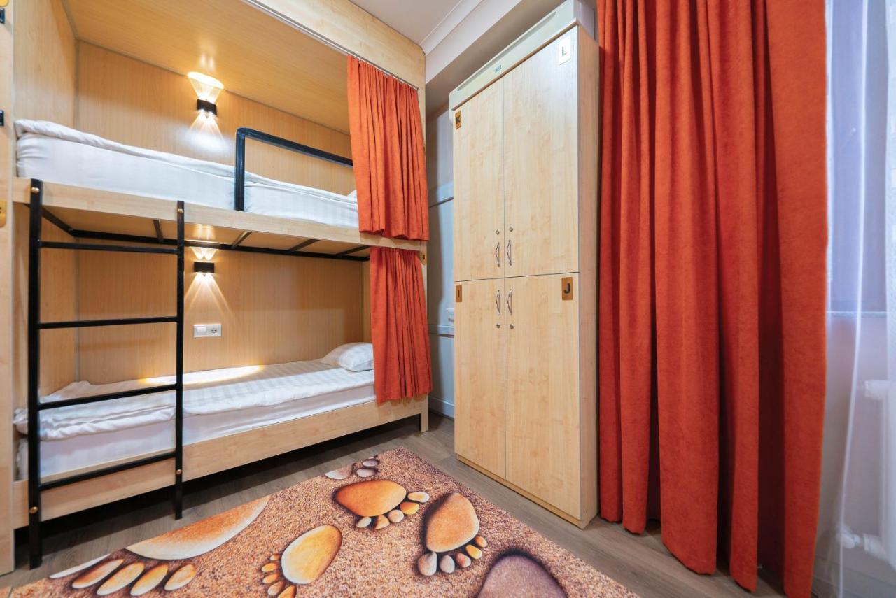 Kaganat Hostel Bishkek Ngoại thất bức ảnh